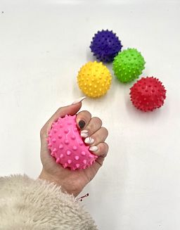 Масажна топка мека бодлива 