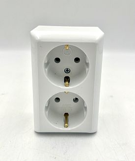 Контакт Макел двоен външен монтаж